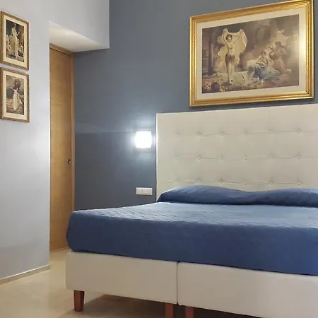 לינה וארוחת בוקר La Residenza *